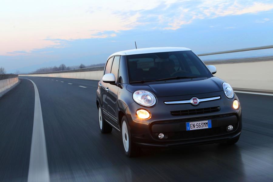  Fiat 500L 1.6 MJT 2013 года  (фото 32 из 47)